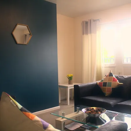 The Sawmills, - Spacious 4 Bedroom Family House - Free Wifi - & Parking - Walk To Castle Carlisle (Cumbria)