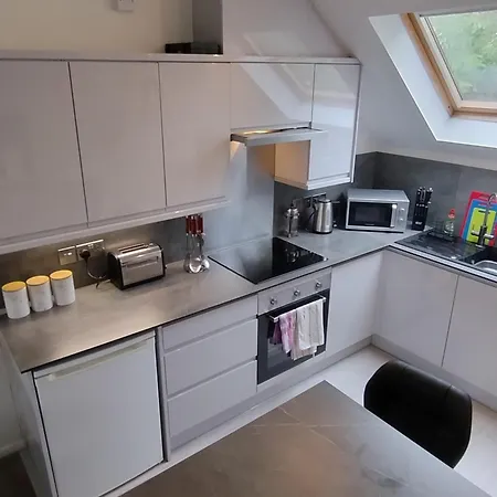 Appartement The Sawmills, - Spacious 4 Bedroom Family House - Free Wifi - & Parking - Walk To Castle