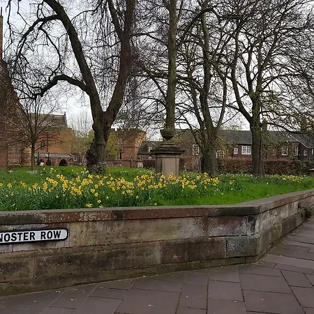 The Sawmills, - Spacious 4 Bedroom Family House - Free Wifi - & Parking - Walk To Castle Carlisle (Cumbria)