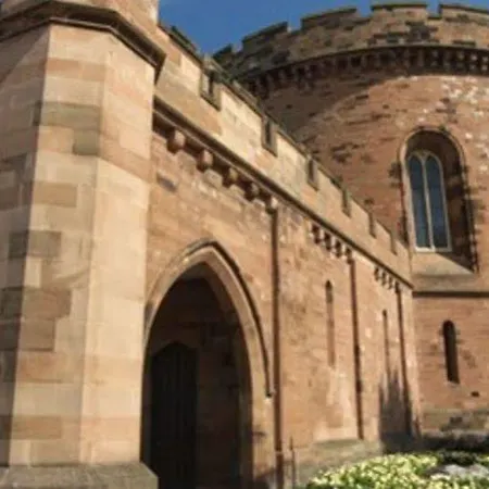 The Sawmills, - Spacious 4 Bedroom Family House - Free Wifi - & Parking - Walk To Castle * Carlisle (Cumbria)