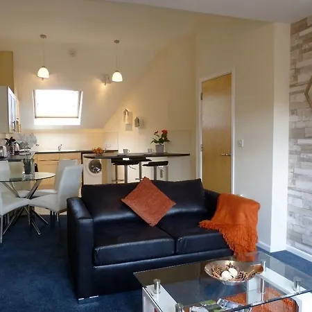The Sawmills, - Spacious 4 Bedroom Family House - Free Wifi - & Parking - Walk To Castle Daire Carlisle (Cumbria)