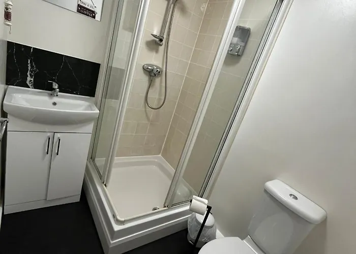 The Sawmills, - Spacious 4 Bedroom Family House - Free Wifi - & Parking - Walk To Castle Lejlighed Carlisle (Cumbria)