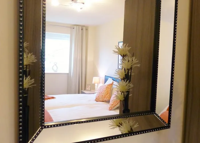 Lejlighed The Sawmills, - Spacious 4 Bedroom Family House - Free Wifi - & Parking - Walk To Castle Carlisle (Cumbria)