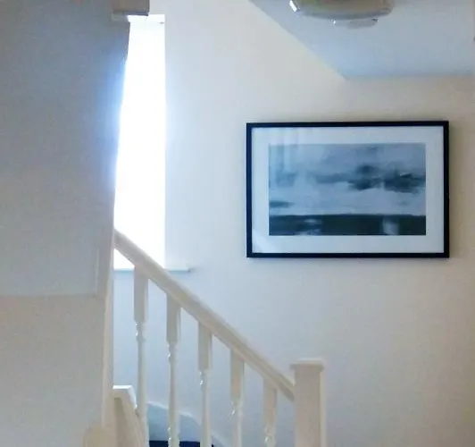 Lejlighed The Sawmills, - Spacious 4 Bedroom Family House - Free Wifi - & Parking - Walk To Castle *